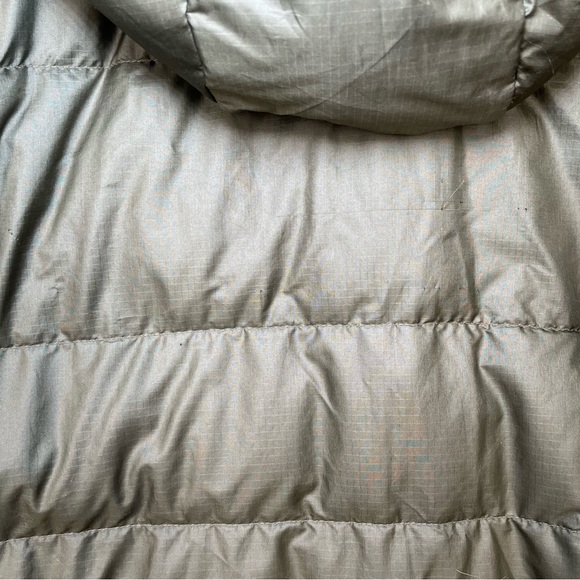 Patagonia Worn Wear Men’s Hi-Loft Down Hoodie Jacket Men’s XS - Picture 7 of 10